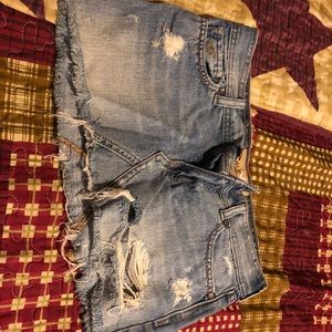 Cute jean mini skirt!